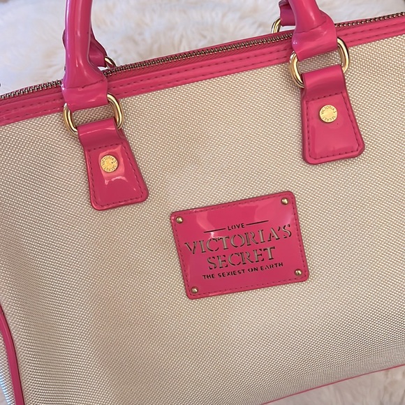 Victoria’s Secret Like New Handbag - Picture 9 of 11